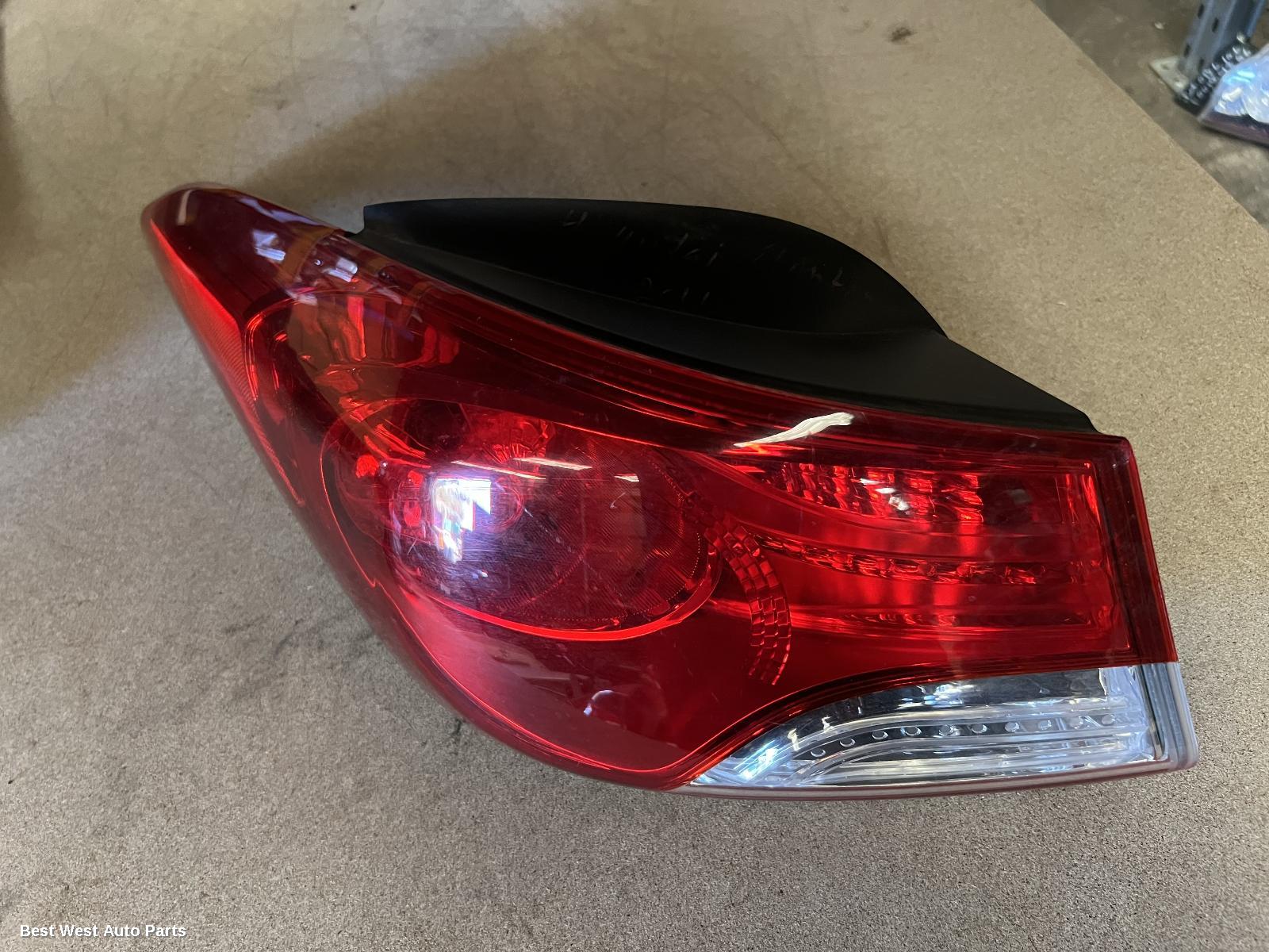 2012 HYUNDAI ELANTRA Left Taillight