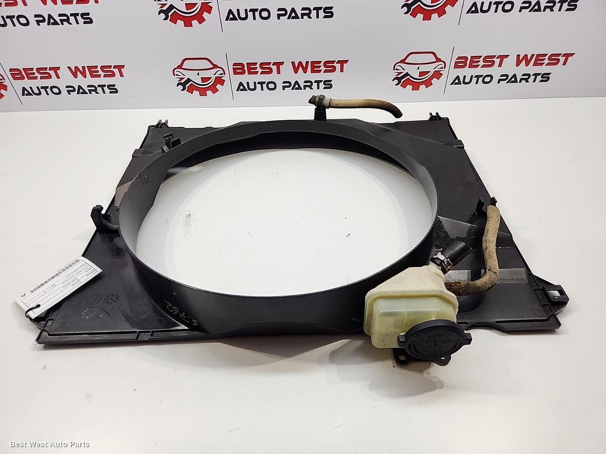 2017 TOYOTA HILUX Fan Shroud