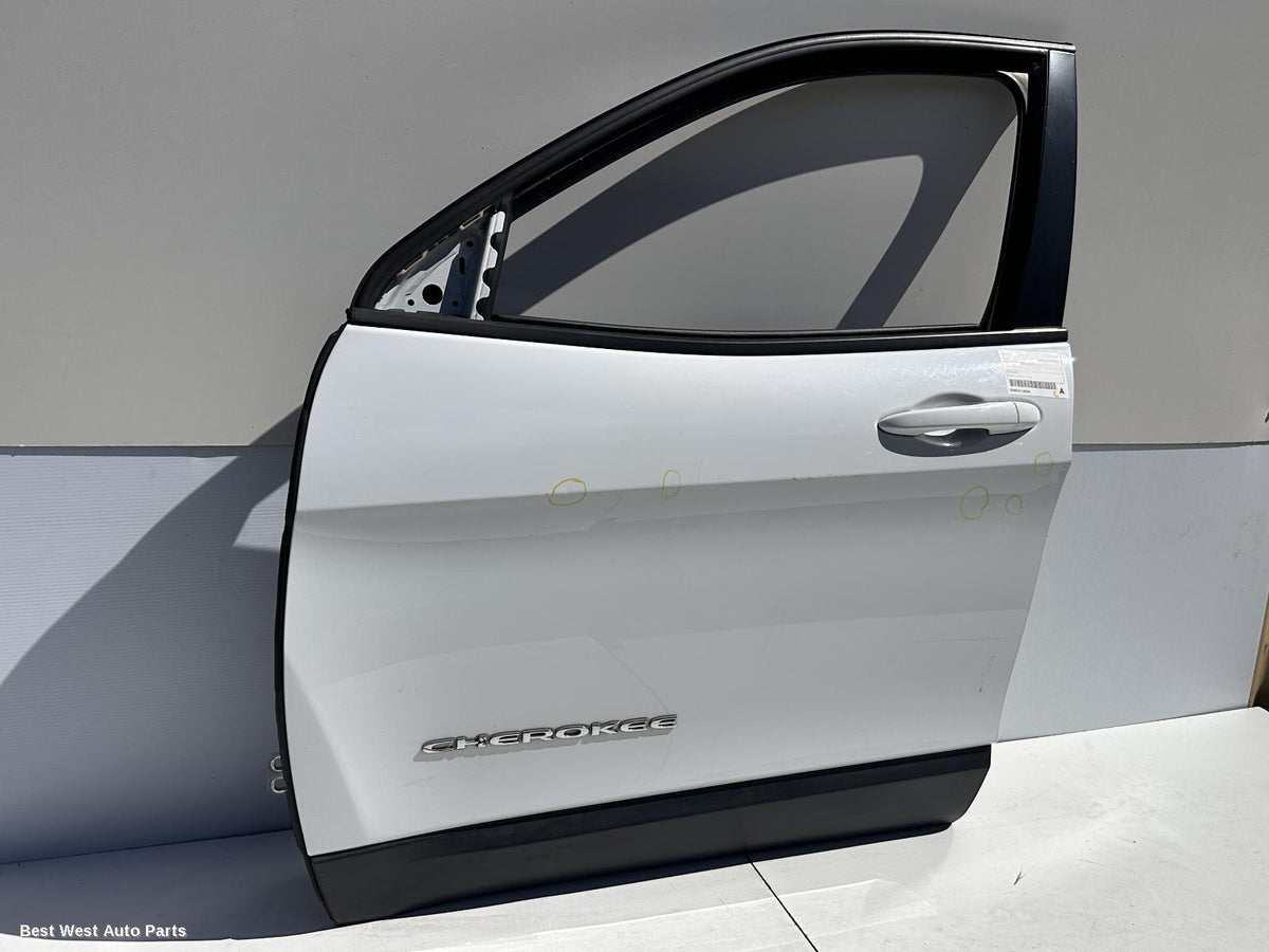 2014 JEEP CHEROKEE Left Front Door