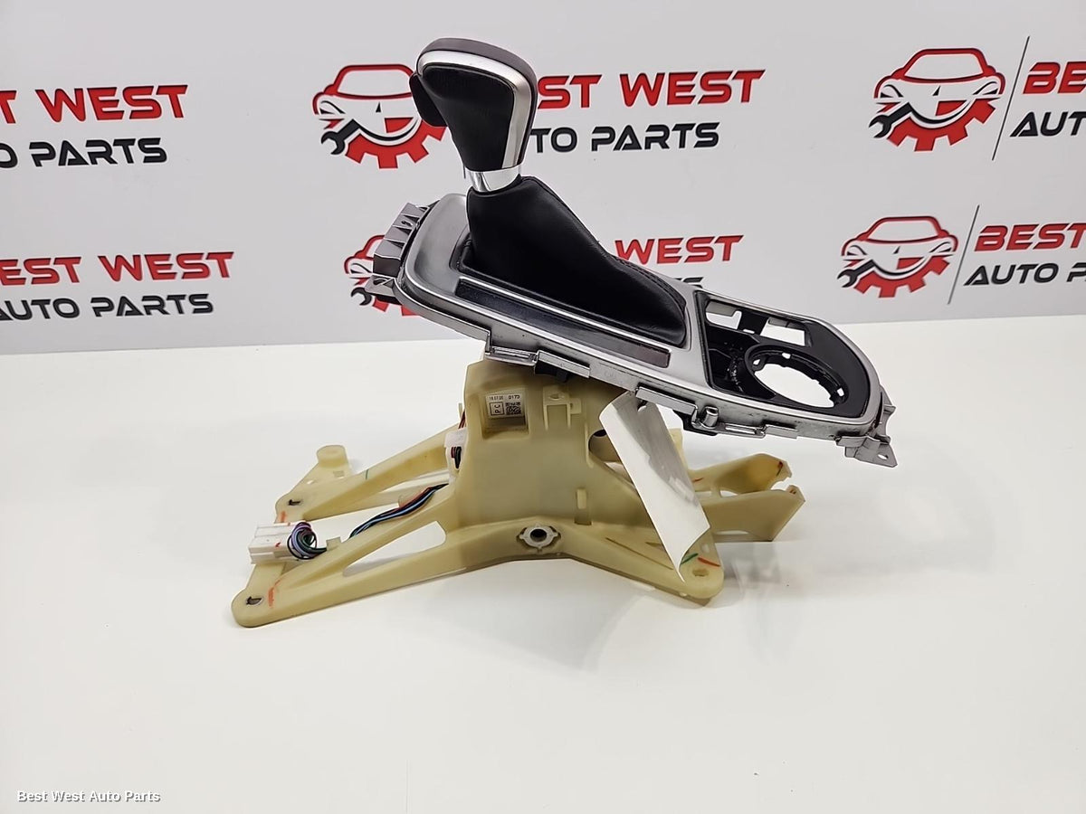 2019 MITSUBISHI PAJERO Gear Stick/Shifter