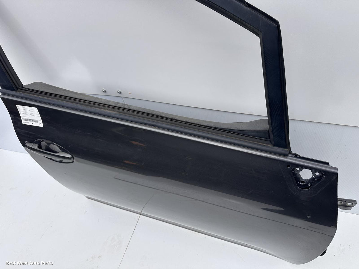 2011 TOYOTA COROLLA Right Front Door