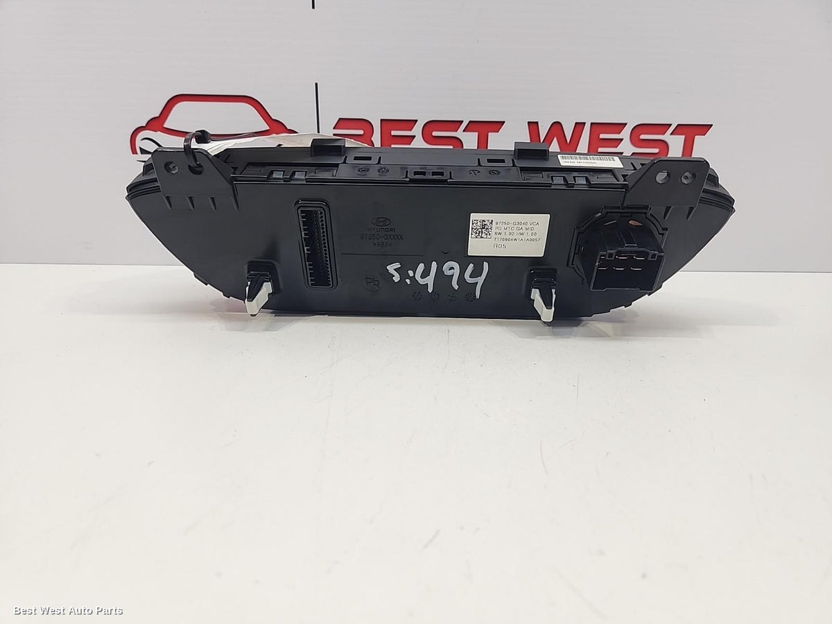 2017 HYUNDAI I30 Heater/Ac Controls