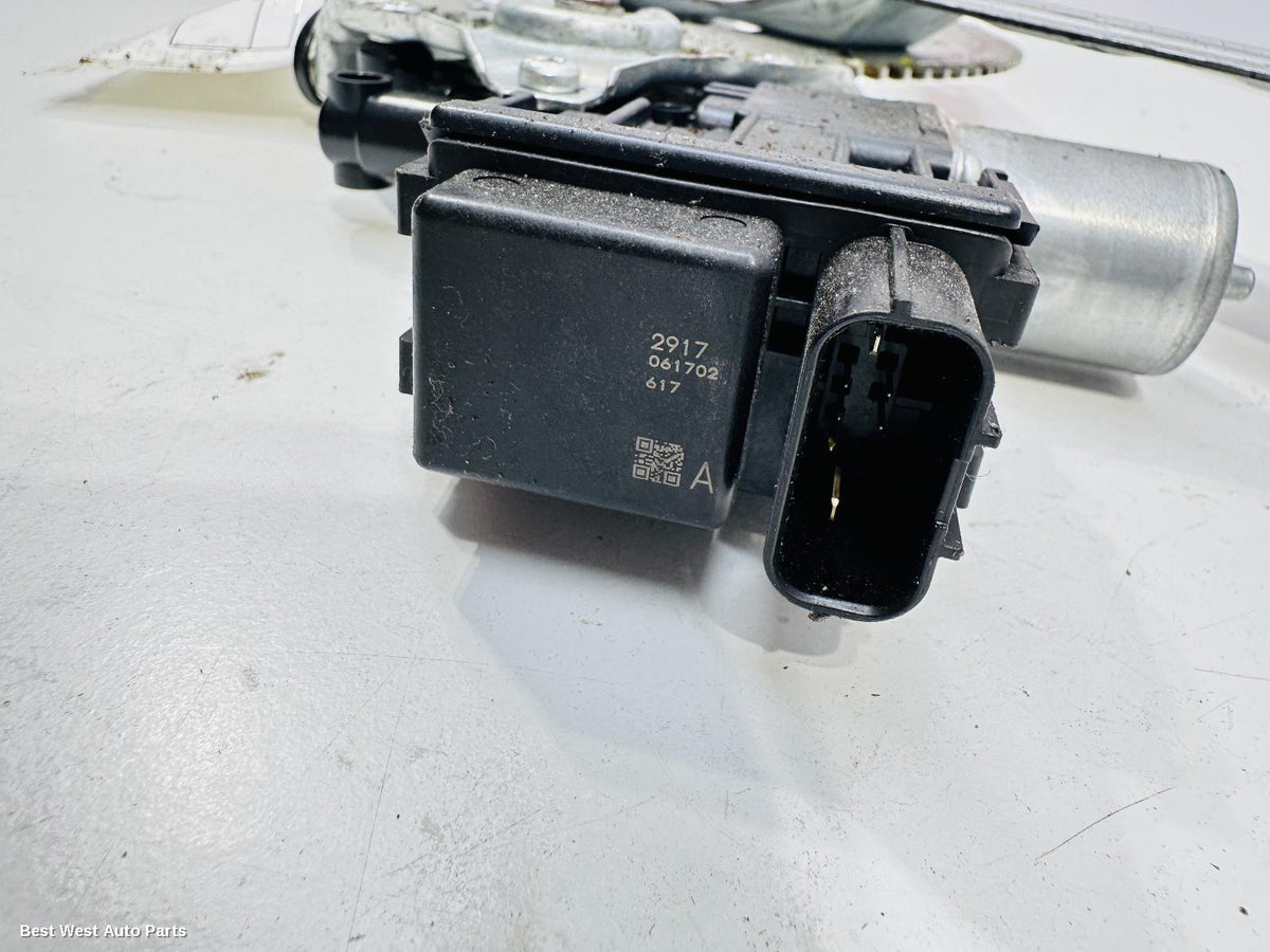 2023 SUBARU OUTBACK Left Rear Wnd Reg/Motor