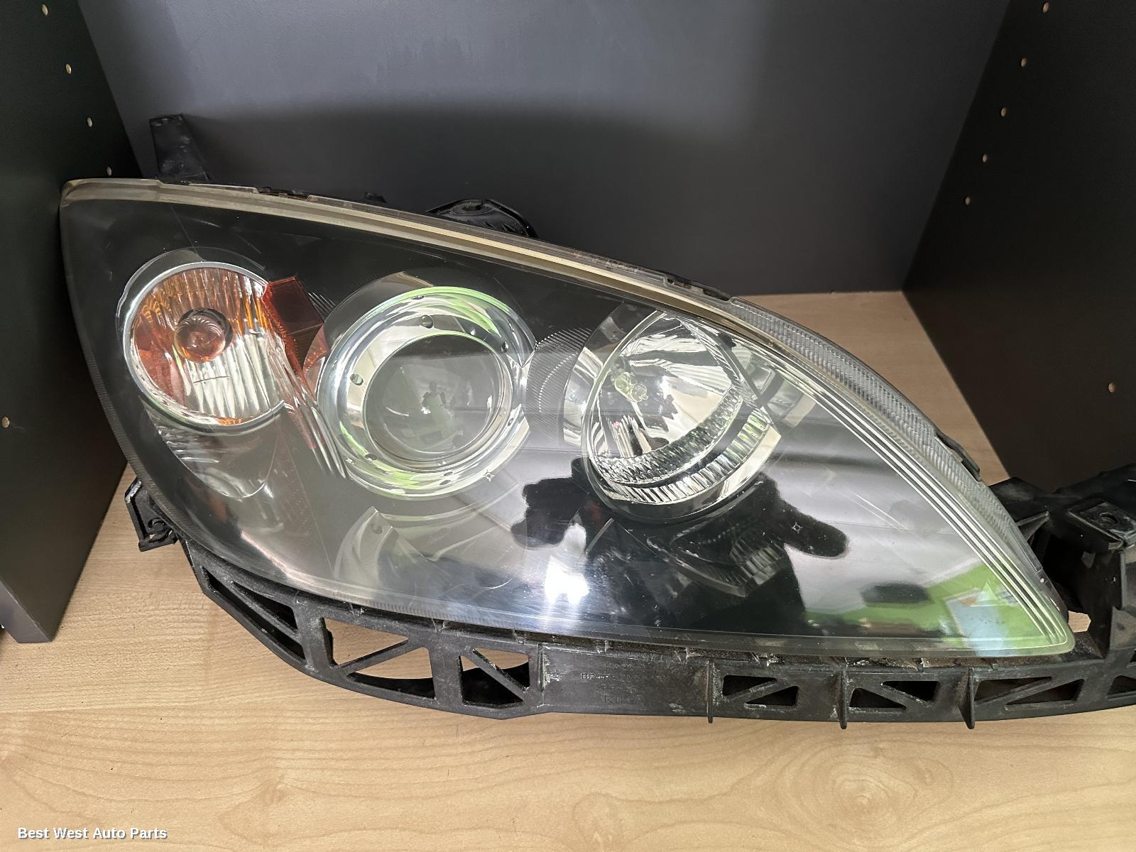 2007 MAZDA 3 Right Headlamp