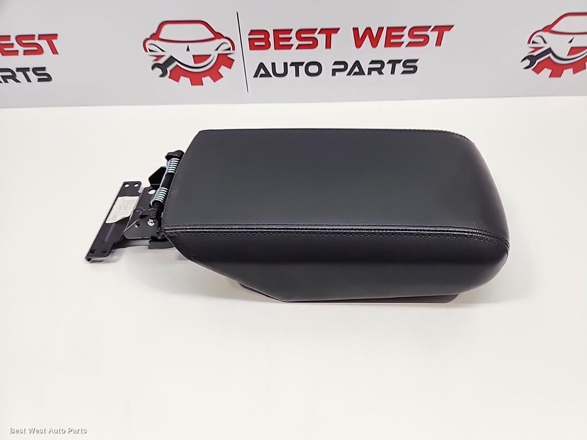 2024 KIA SPORTAGE Console
