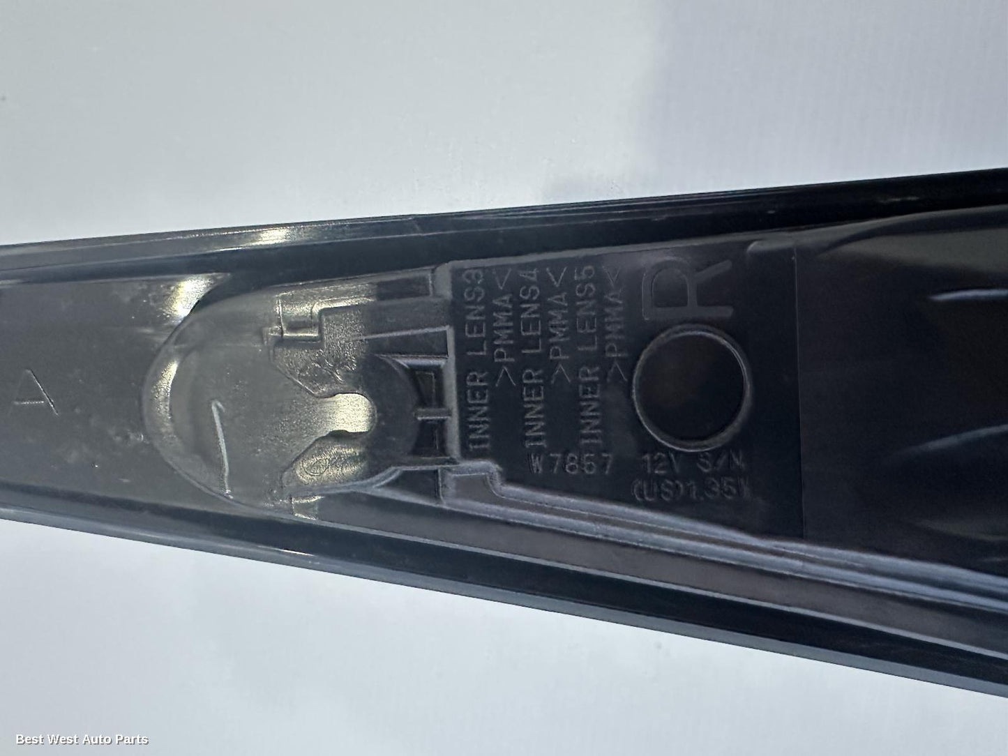 2025 MITSUBISHI OUTLANDER Right Taillight