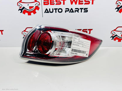2011 MAZDA 3 Right Taillight