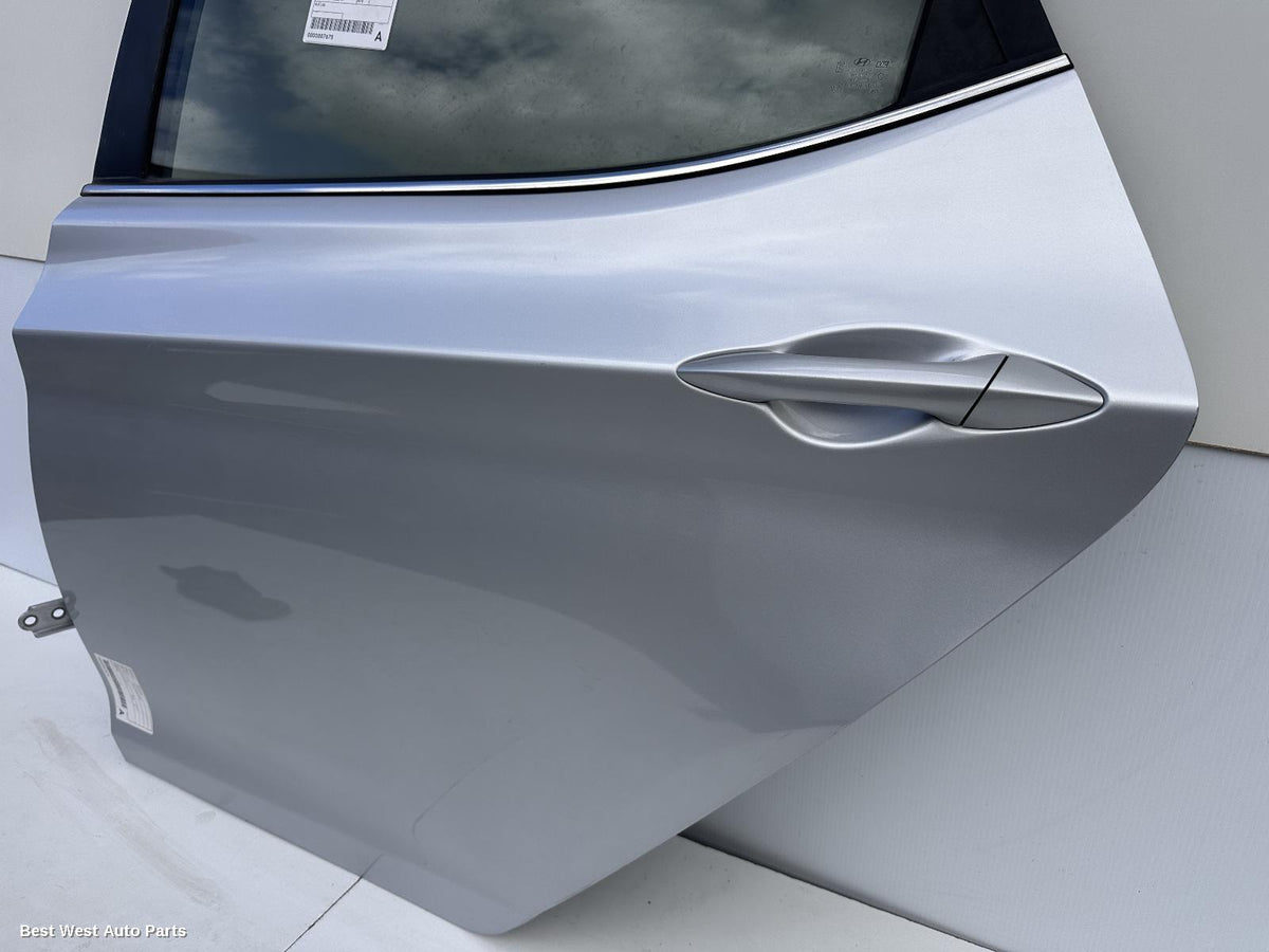 2015 HYUNDAI ELANTRA Left Rear Door/Sliding