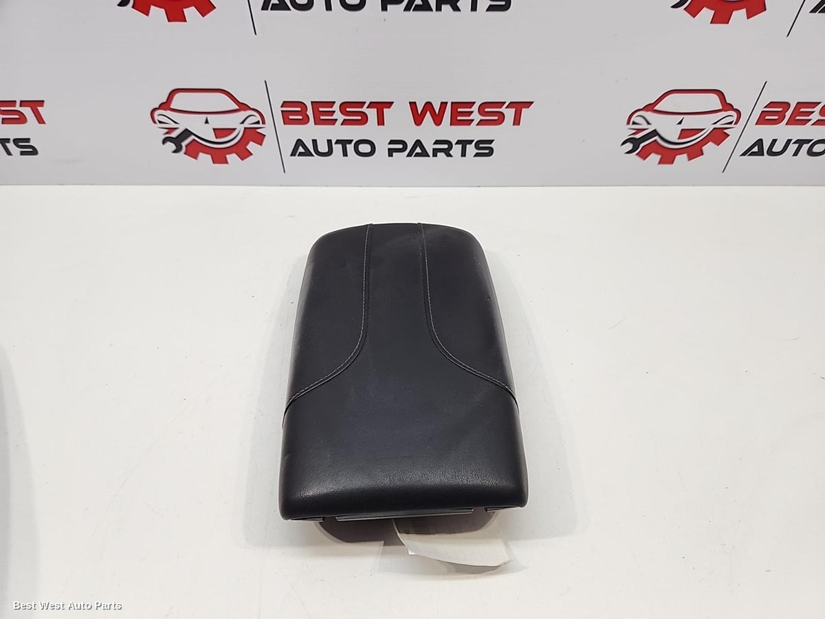 2021 NISSAN XTRAIL Console