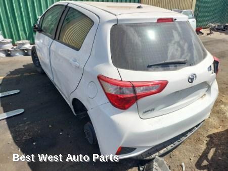 2019 TOYOTA YARIS Right Front Hub Assembly