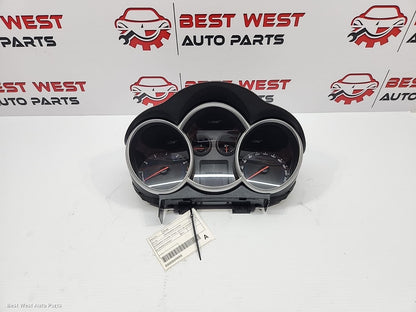 2012 HOLDEN CRUZE Instrument Cluster