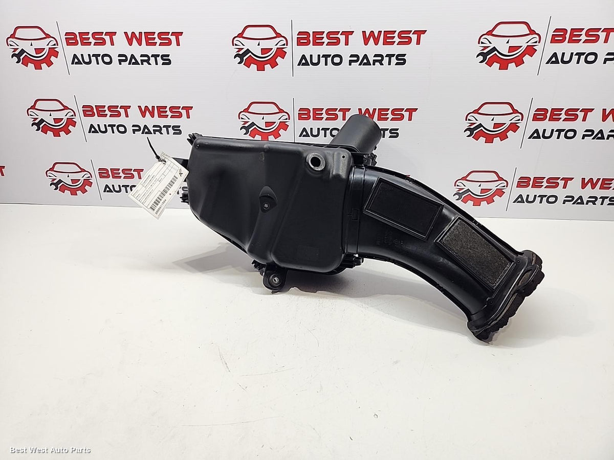 2013 HOLDEN COMMODORE Air Cleaner/Box