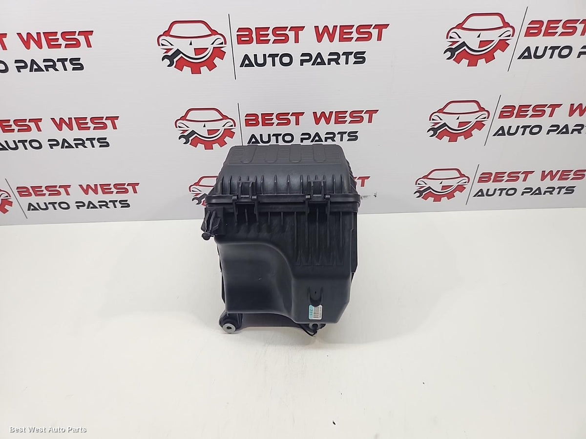 2016 HYUNDAI SANTA FE Air Cleaner/Box