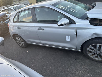 2018 HYUNDAI I30 Right Rear Door Window