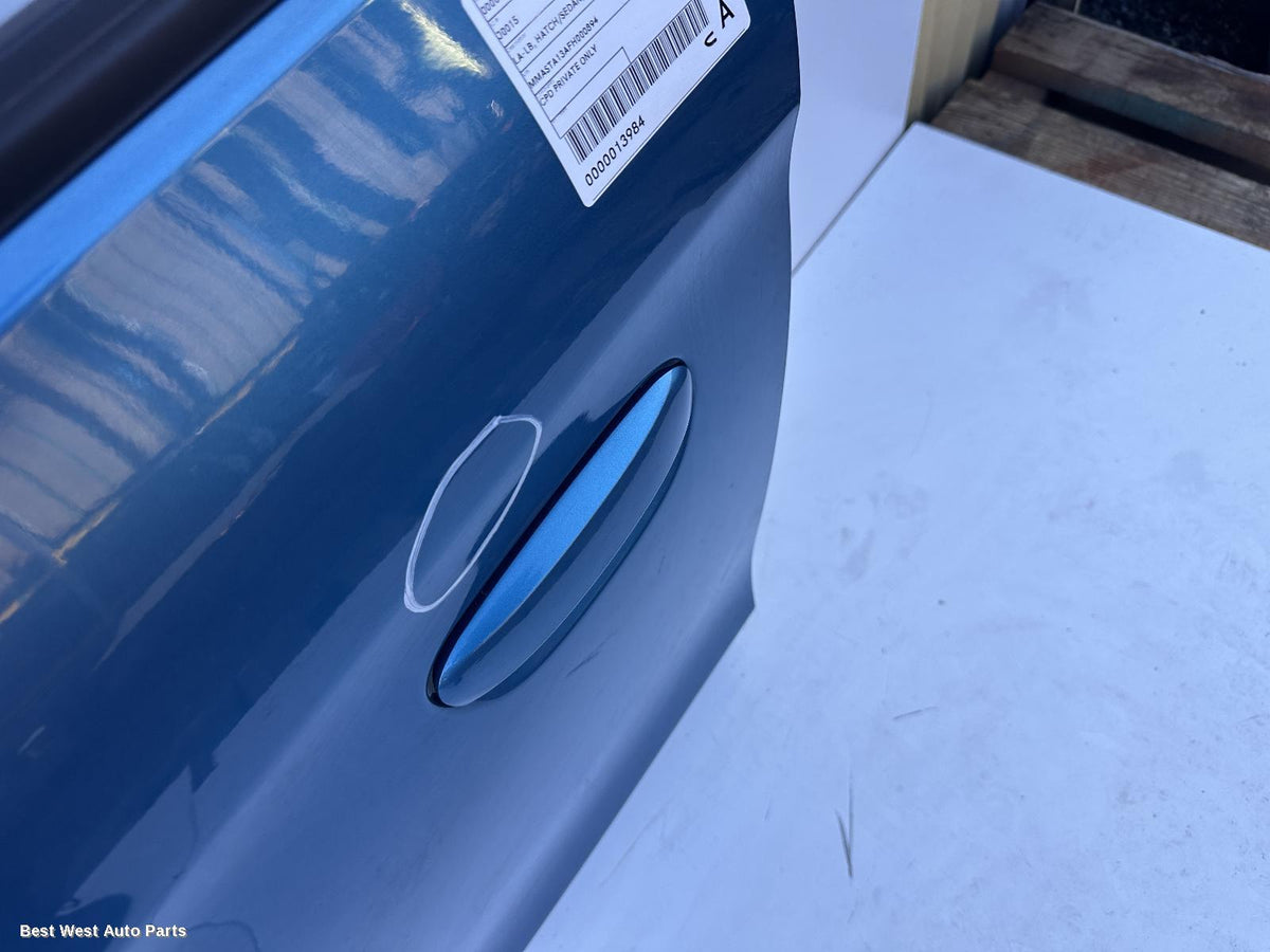2015 MITSUBISHI MIRAGE Left Front Door