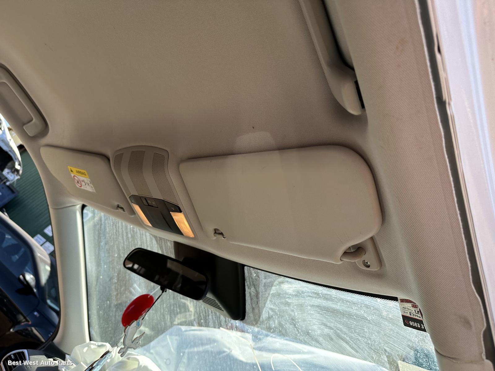 2018 MITSUBISHI ECLIPSE CROSS Sunvisor