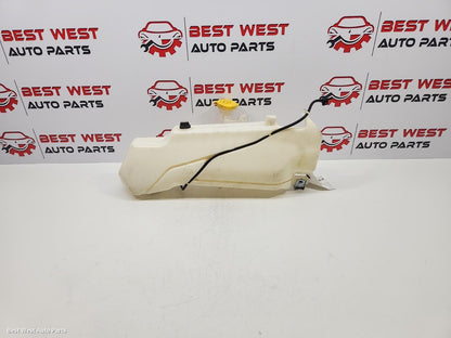 2020 ISUZU DMAX Washer Bottle