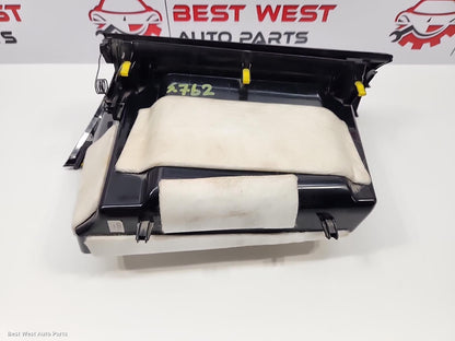 2017 TOYOTA HILUX Glove Box