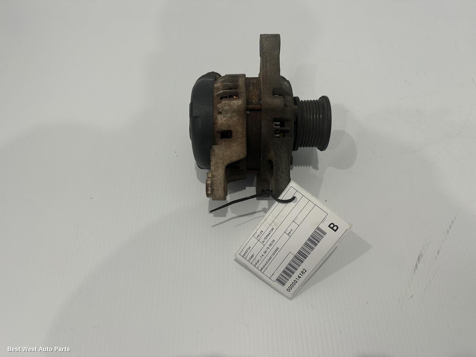2019 TOYOTA HILUX Alternator