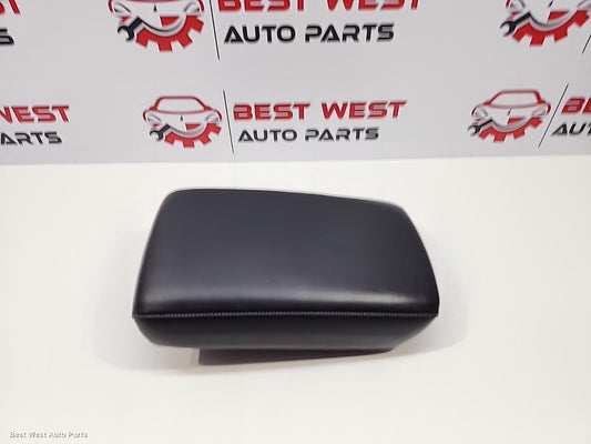 2023 MITSUBISHI OUTLANDER Console