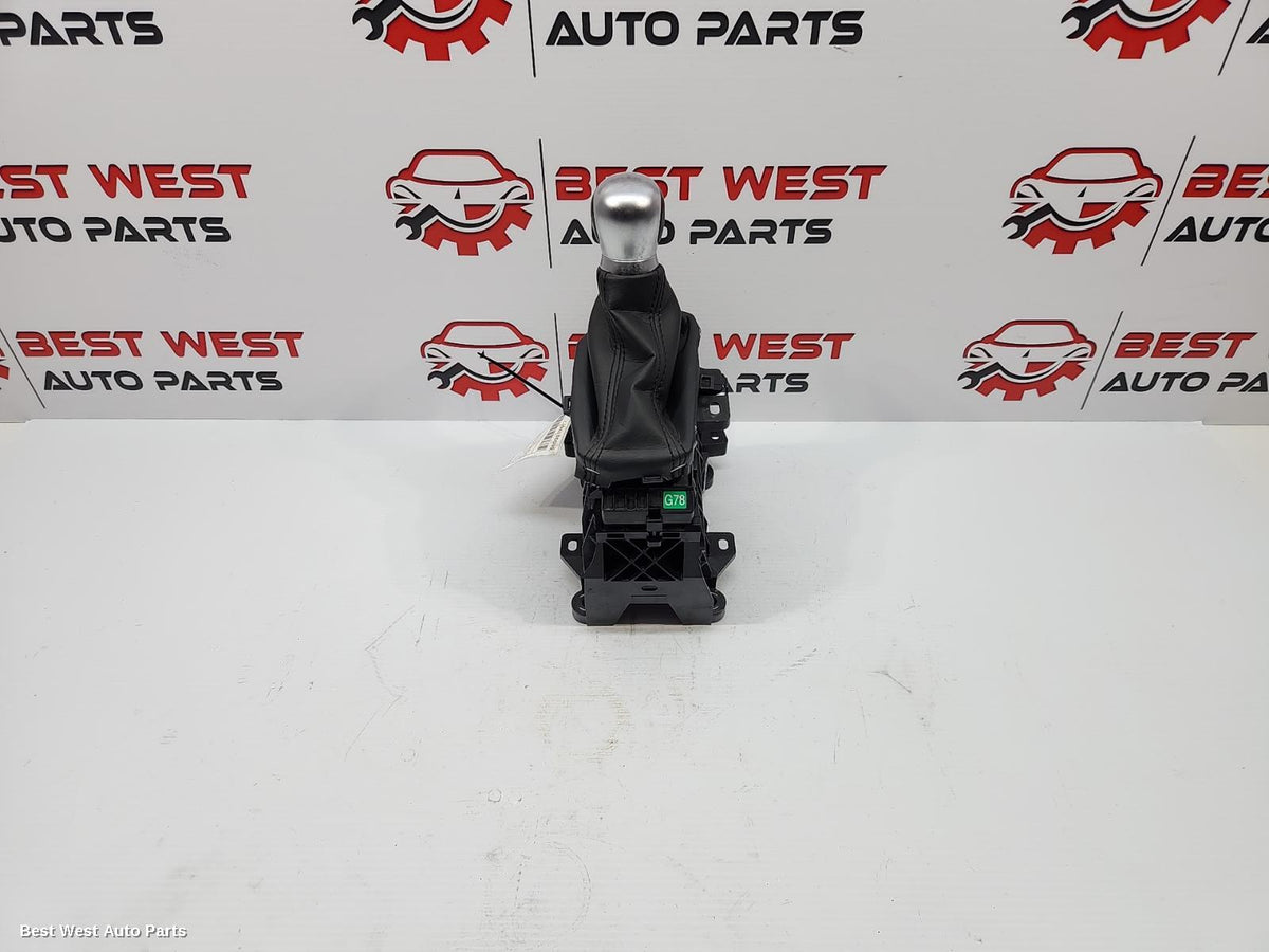 2020 TOYOTA C-HR Gear Stick/Shifter