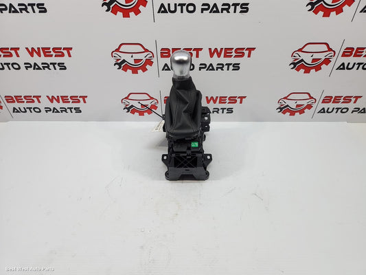 2020 TOYOTA C-HR Gear Stick/Shifter