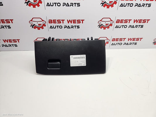 2021 TOYOTA YARIS CROSS Glove Box