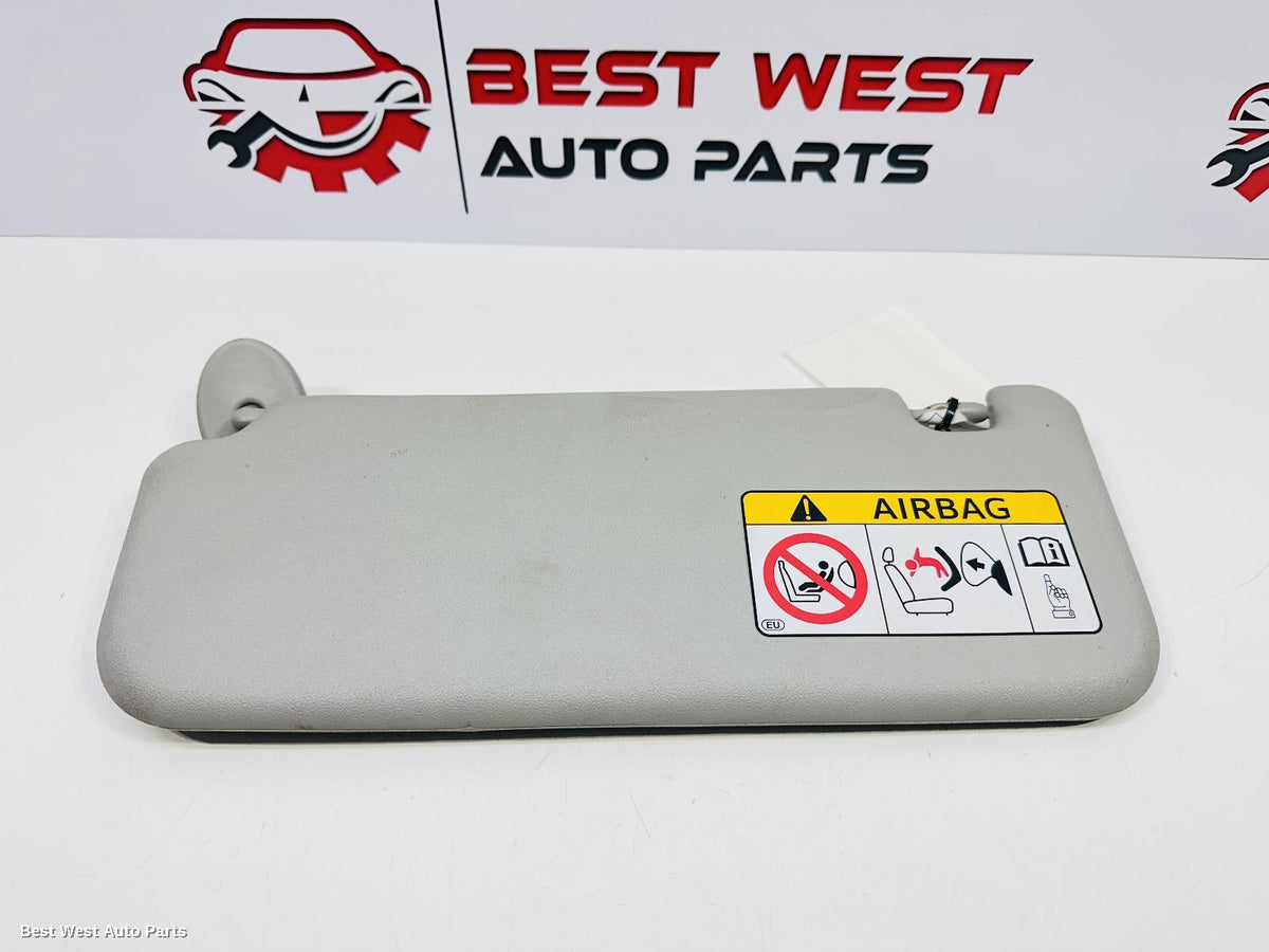 2018 TOYOTA HILUX Sunvisor