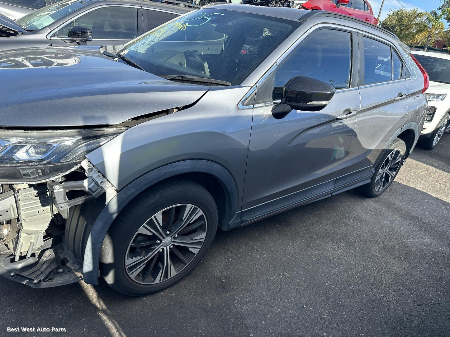 2019 MITSUBISHI ECLIPSE CROSS Left Front Door