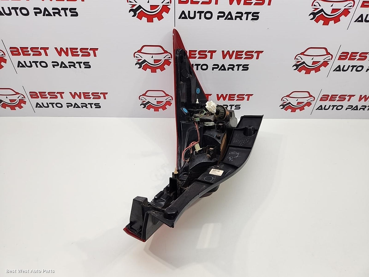 2019 MITSUBISHI PAJERO Right Taillight
