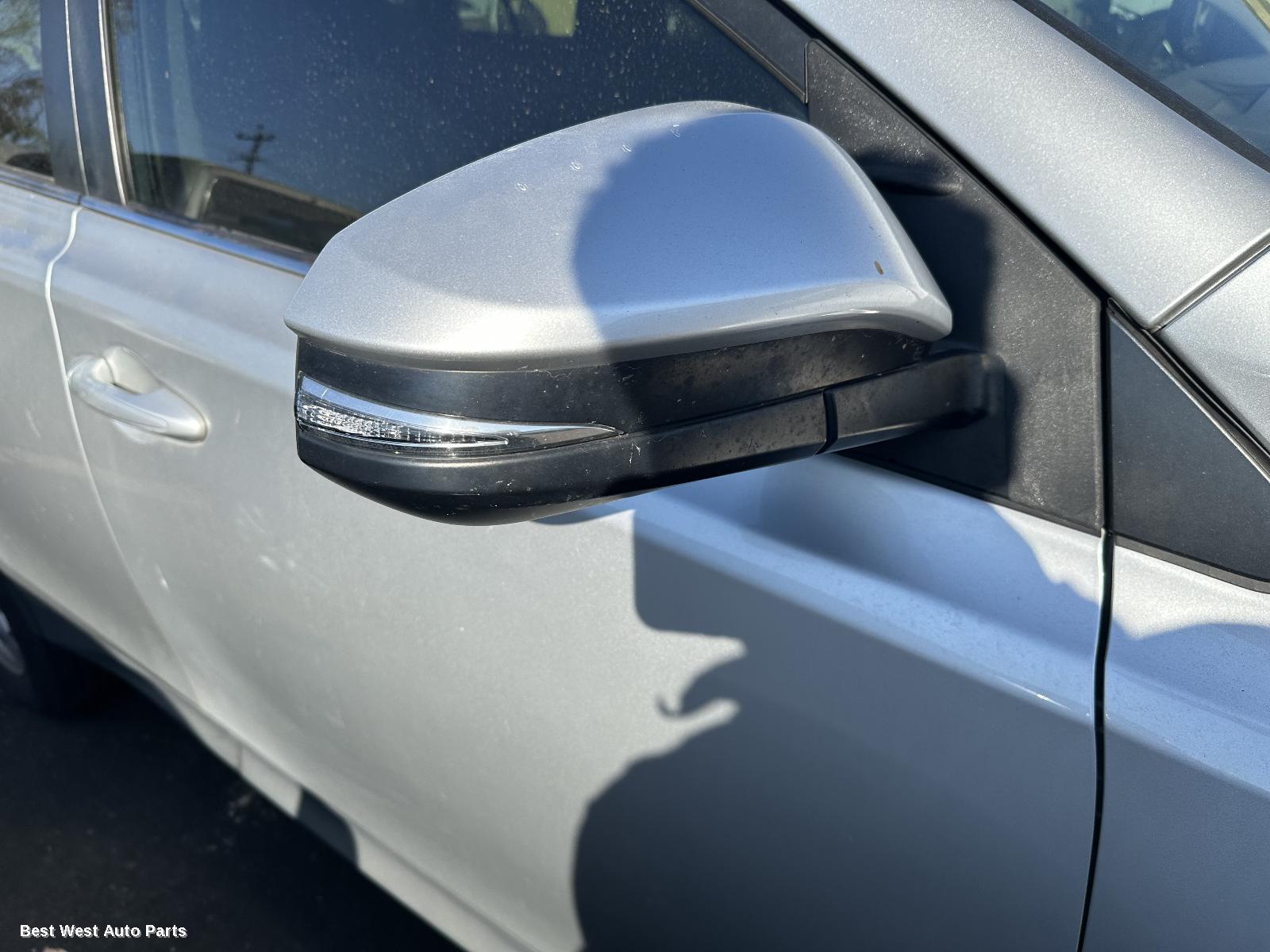2014 TOYOTA RAV4 Right Door Mirror