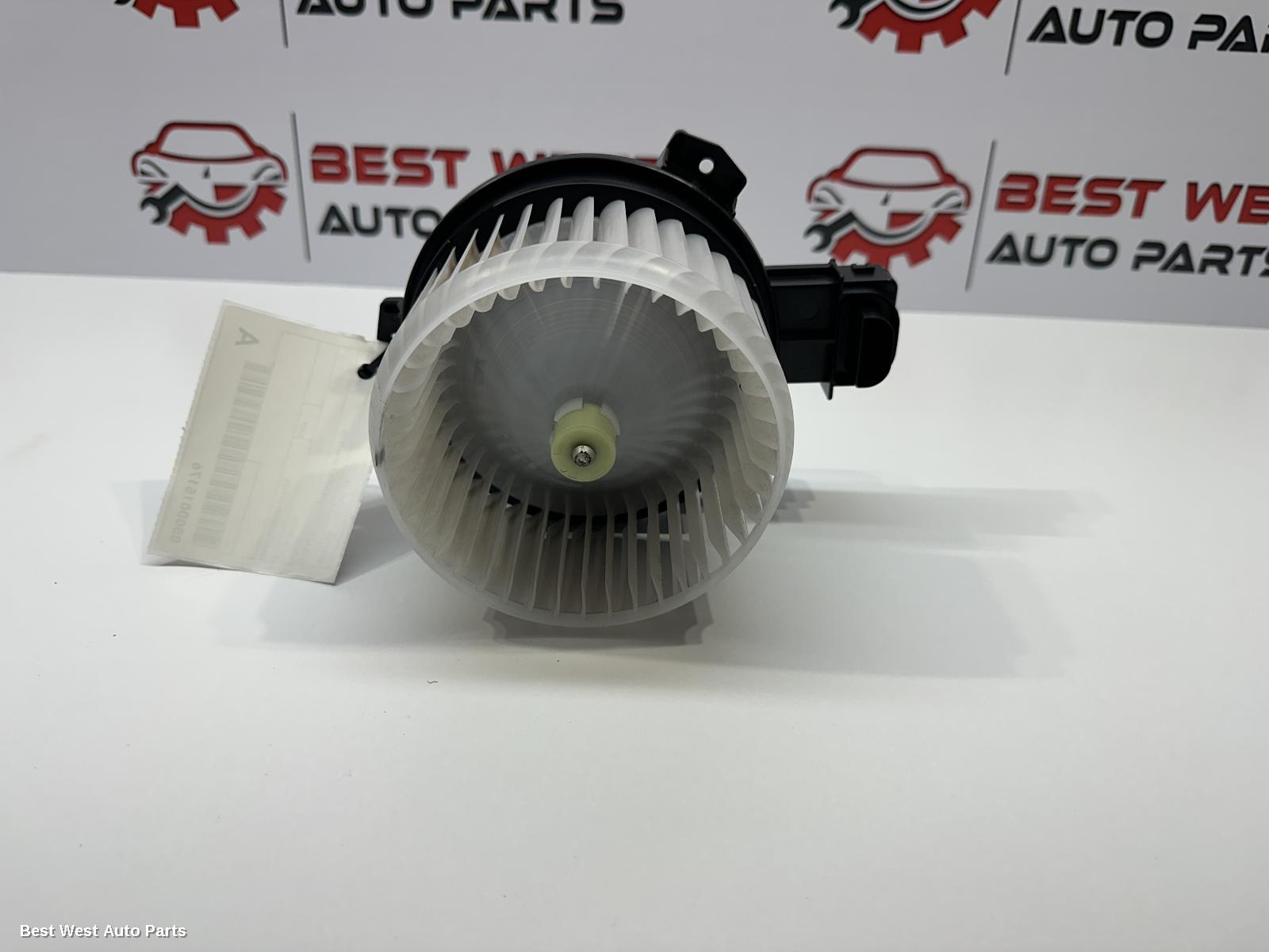 2024 TOYOTA HILUX Heater Fan Motor