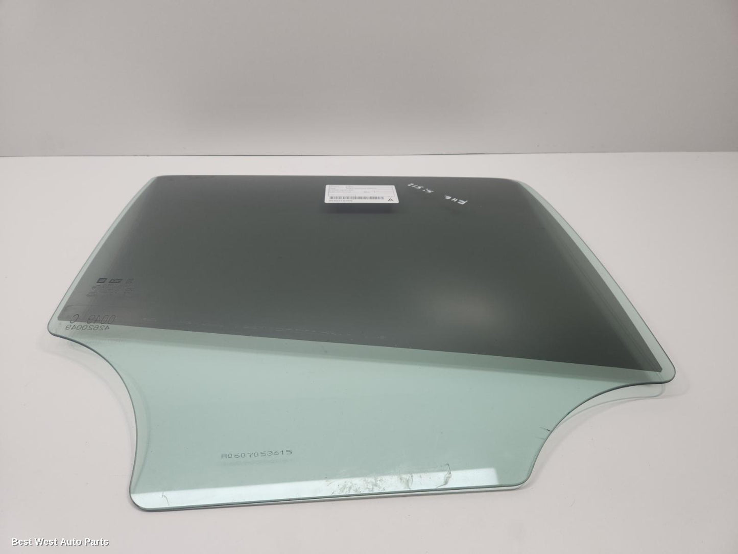 2019 HOLDEN TRAX Right Rear Door Window