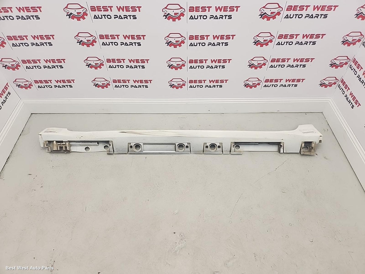 2021 TOYOTA COROLLA Side Step/Skirt