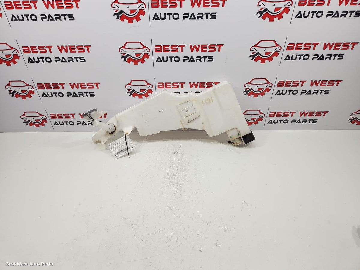 2023 NISSAN NAVARA Washer Bottle
