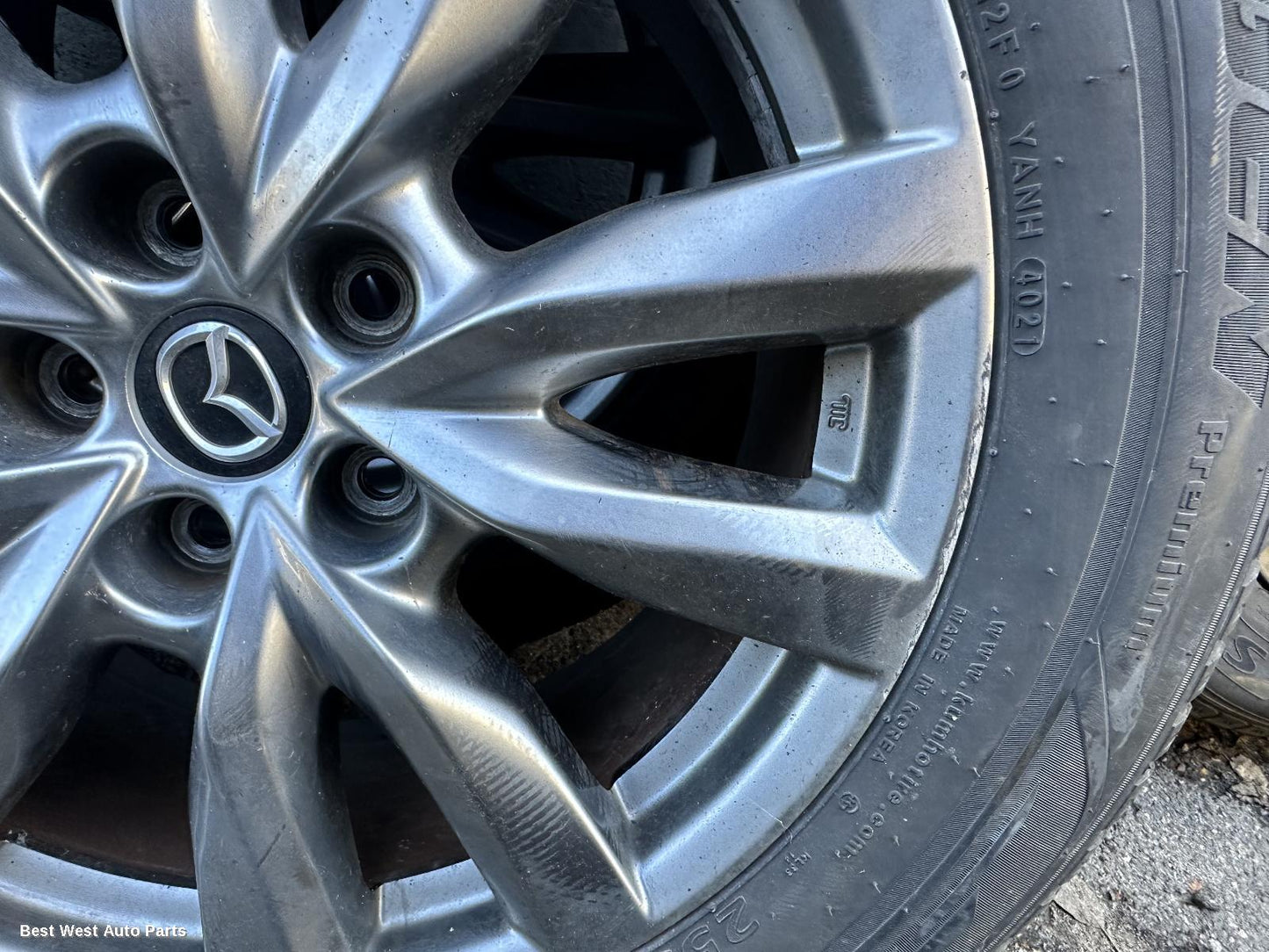 2019 MAZDA CX9 Wheel Mag
