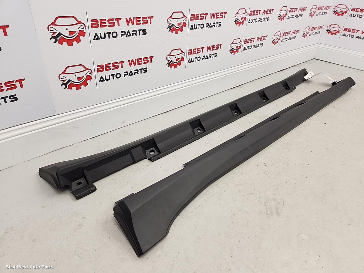 2018 SUBARU XV Side Step/Skirt