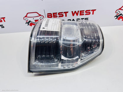 2015 MITSUBISHI PAJERO Right Taillight