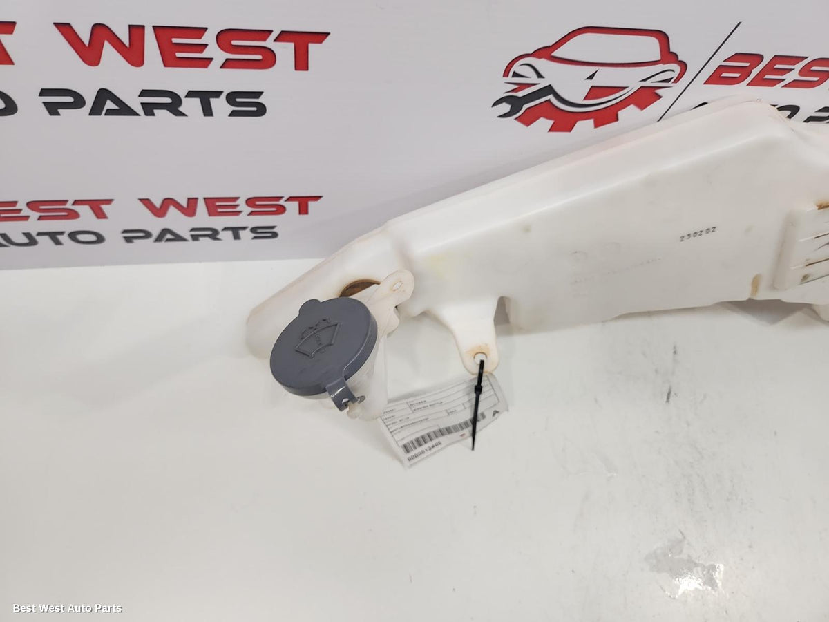 2023 NISSAN NAVARA Washer Bottle