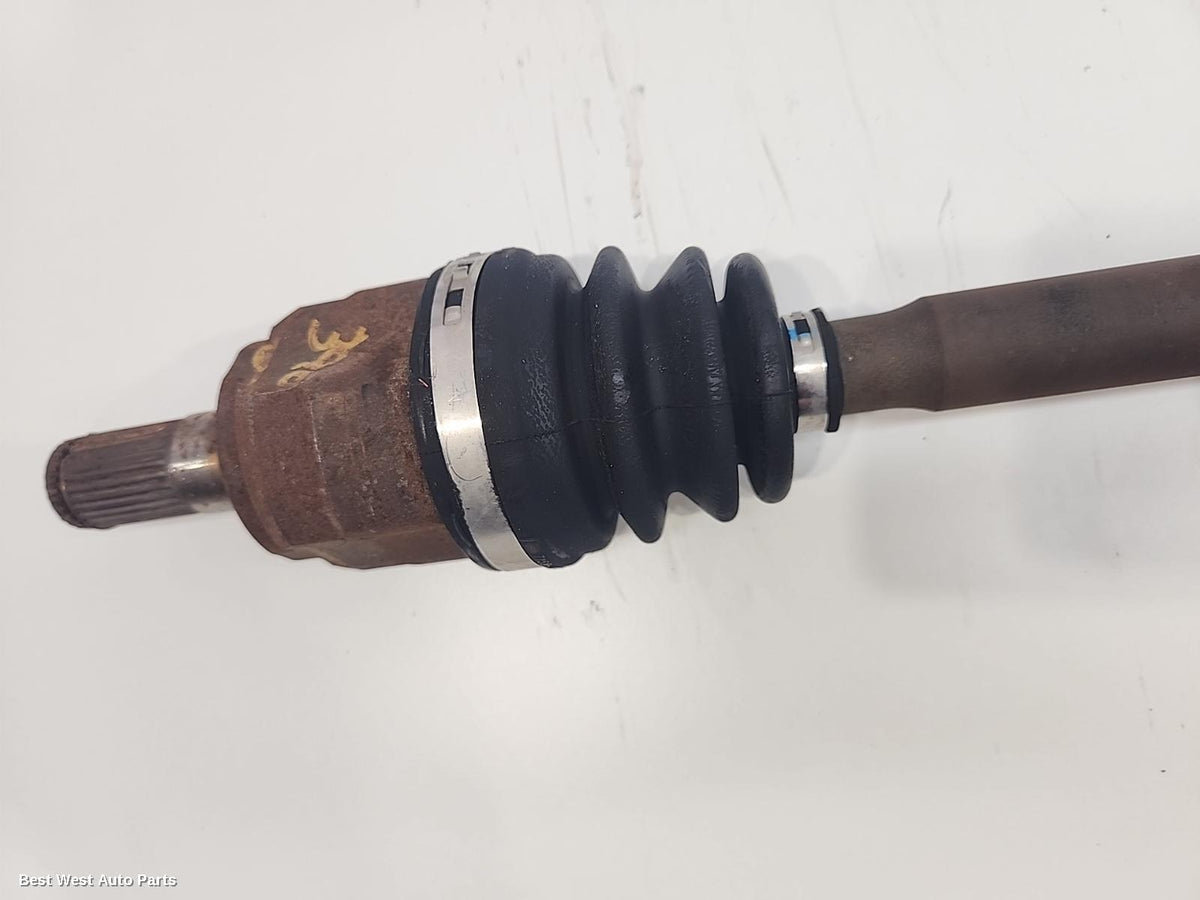 2015 HYUNDAI I30 Right Driveshaft