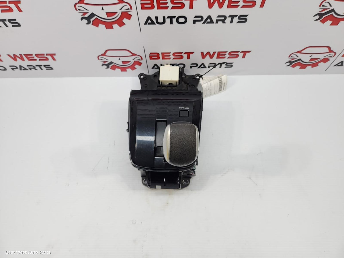 2017 ISUZU MU-X Gear Stick/Shifter