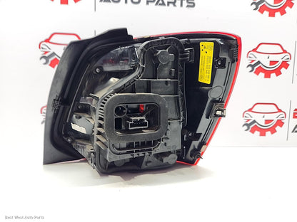 2015 VOLKSWAGEN POLO Left Taillight