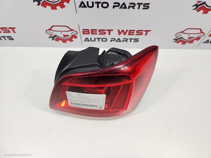 2015 VOLKSWAGEN POLO Right Taillight