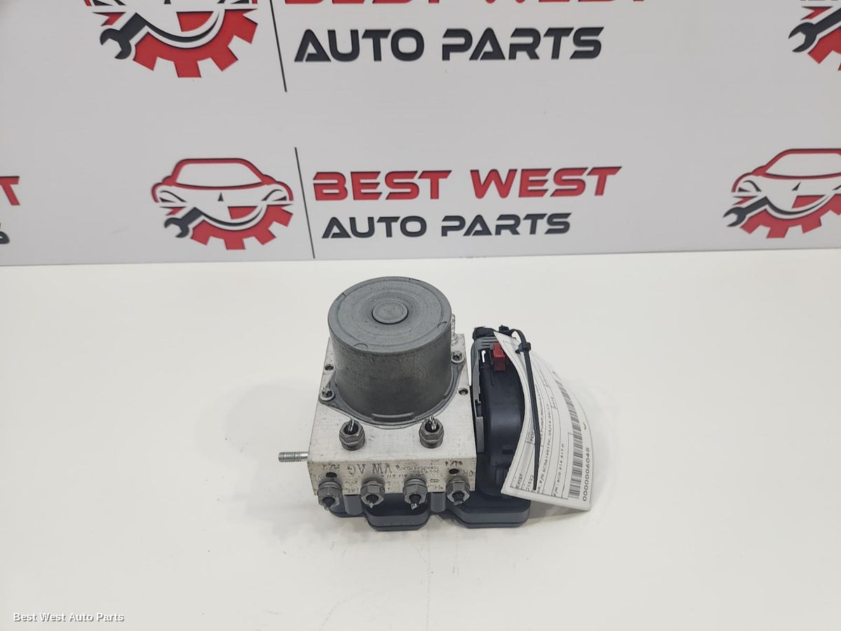 2015 VOLKSWAGEN POLO Abs Pump/Modulator