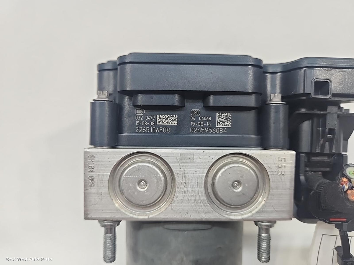 2015 VOLKSWAGEN POLO Abs Pump/Modulator