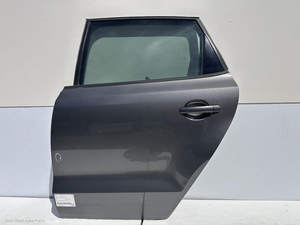 2010 VOLKSWAGEN POLO Left Rear Door/Sliding