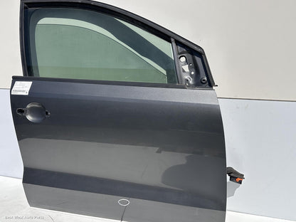 2010 VOLKSWAGEN POLO Right Front Door