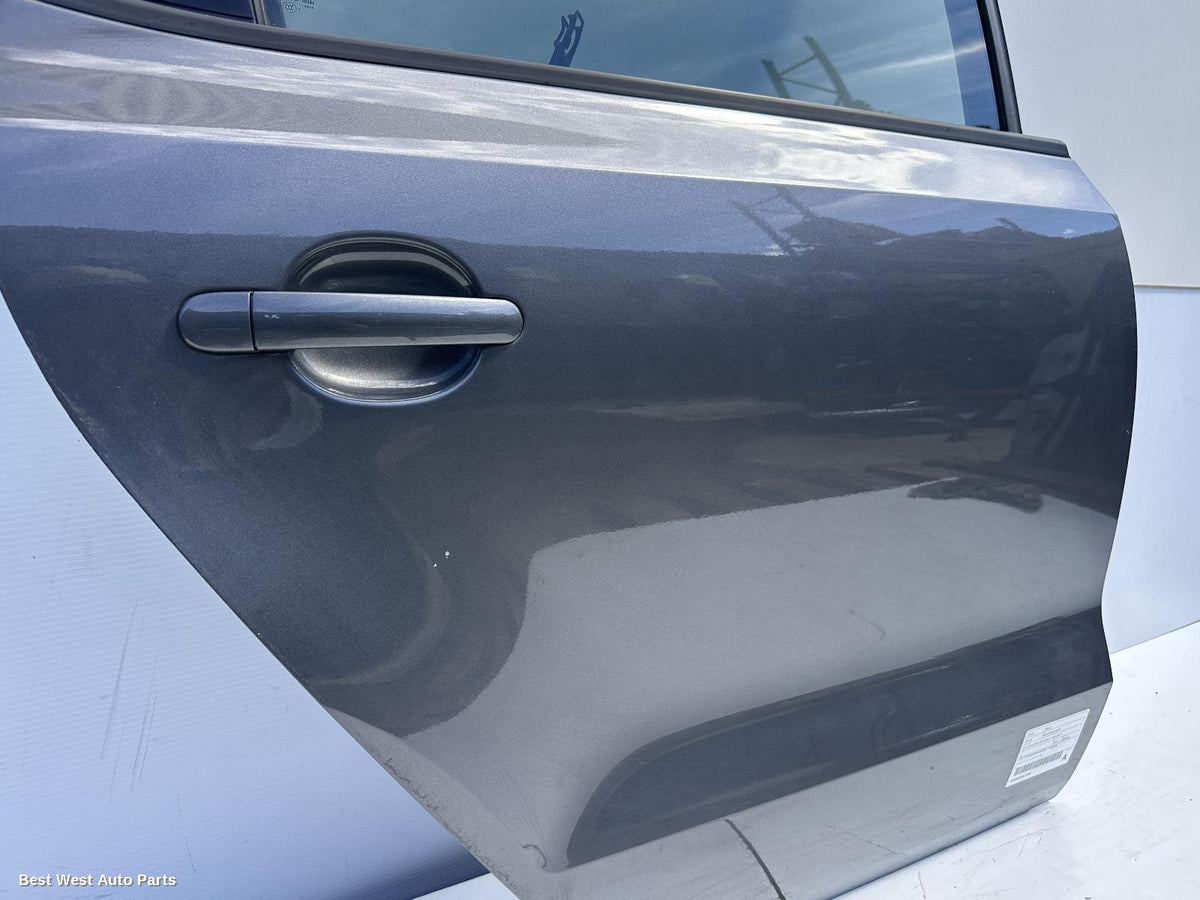 2010 VOLKSWAGEN POLO RIGHT_REAR_DOOR_SLIDING
