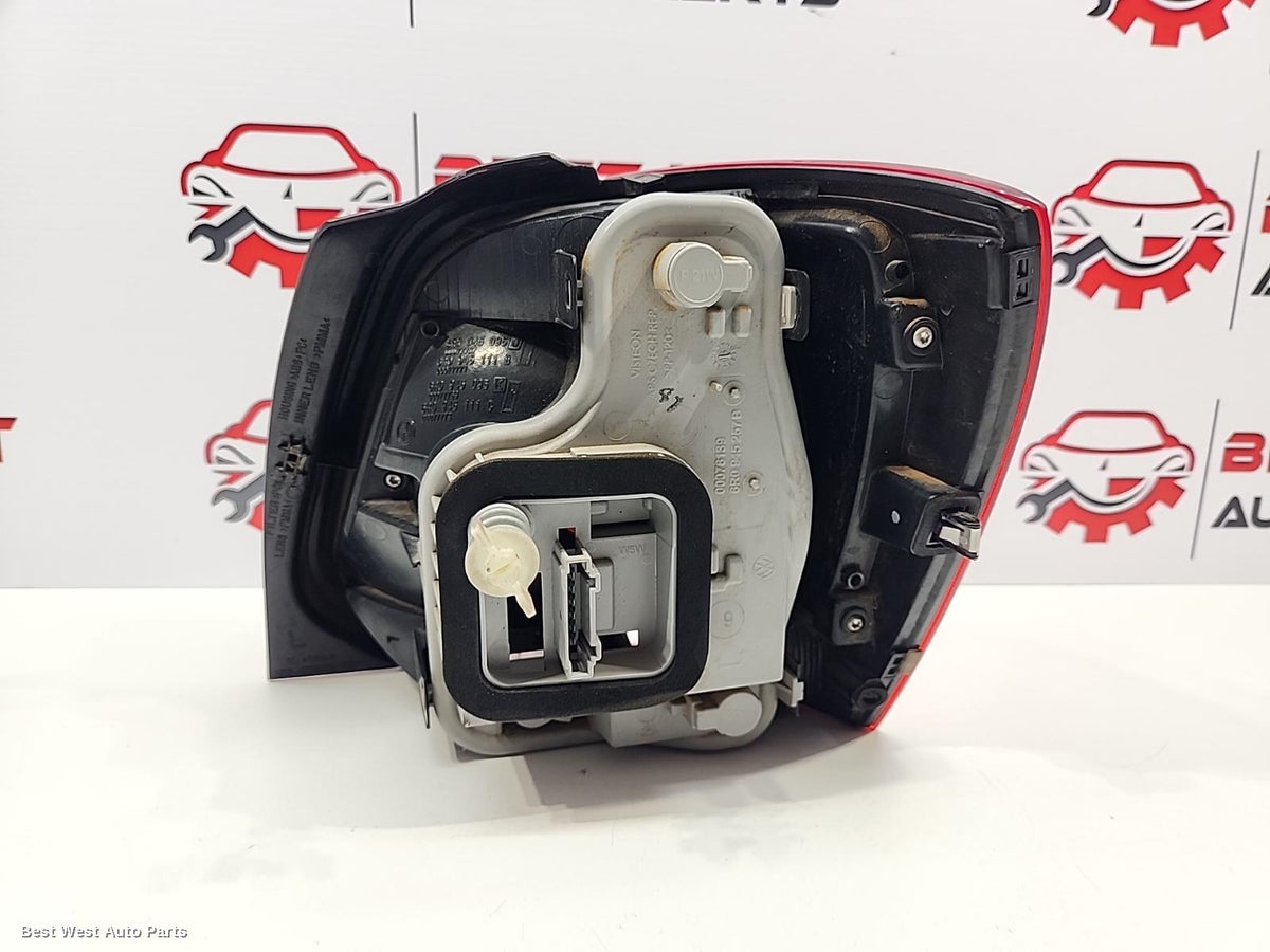 2010 VOLKSWAGEN POLO Left Taillight
