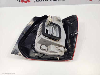 2010 VOLKSWAGEN POLO Left Taillight
